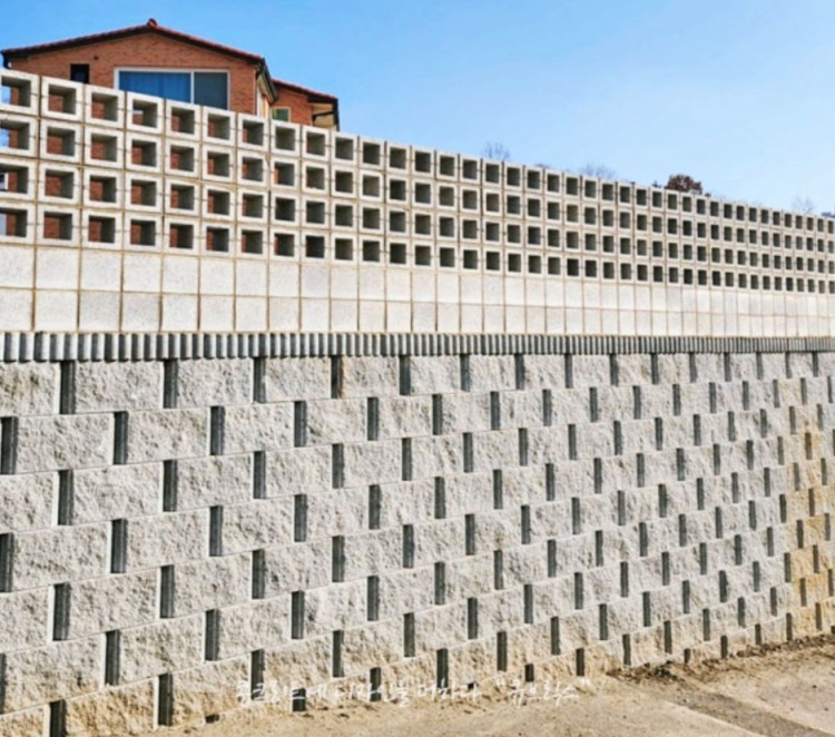 d94f54caba23e1c3ceebcf73b8ac4db8_1712823